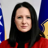 Aida Obuća, službena fotografija